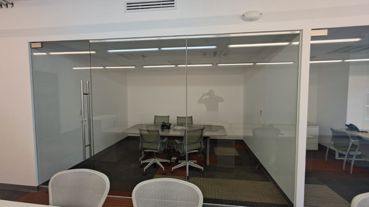 Oficinas corporativas remodeladas para Banca Afirme
